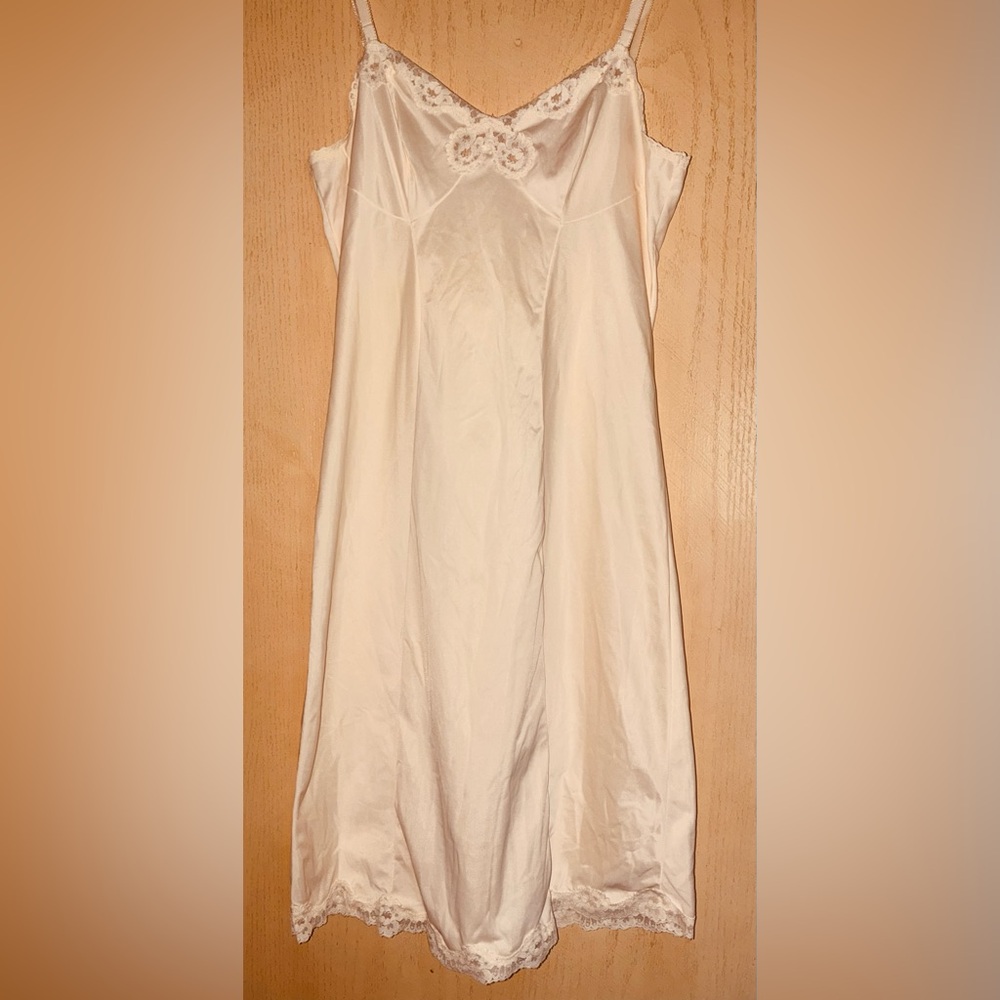 Vintage Gaymode Beige Lace Slip 34/12 Regular